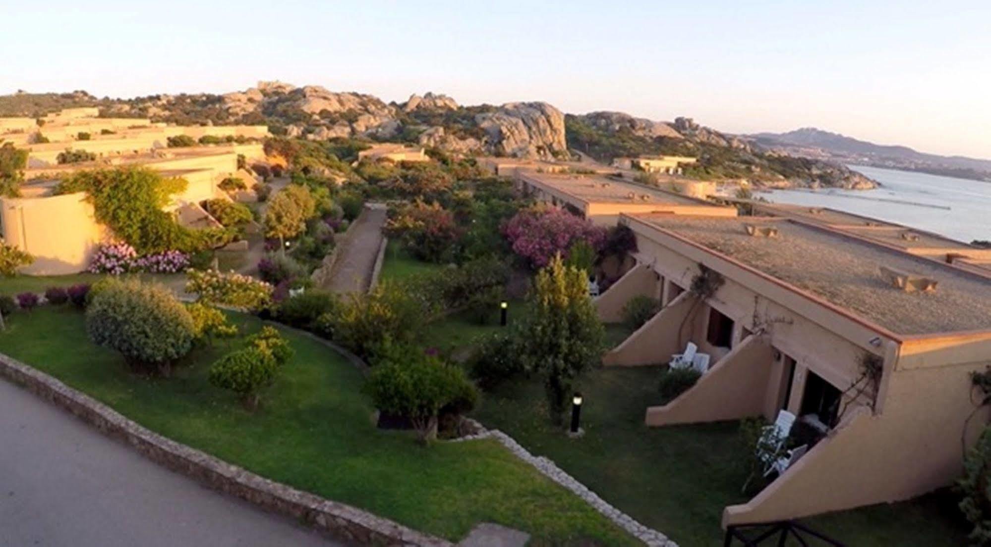 Hotel Club Viaggi Santo Stefano 马达莱纳 外观 照片